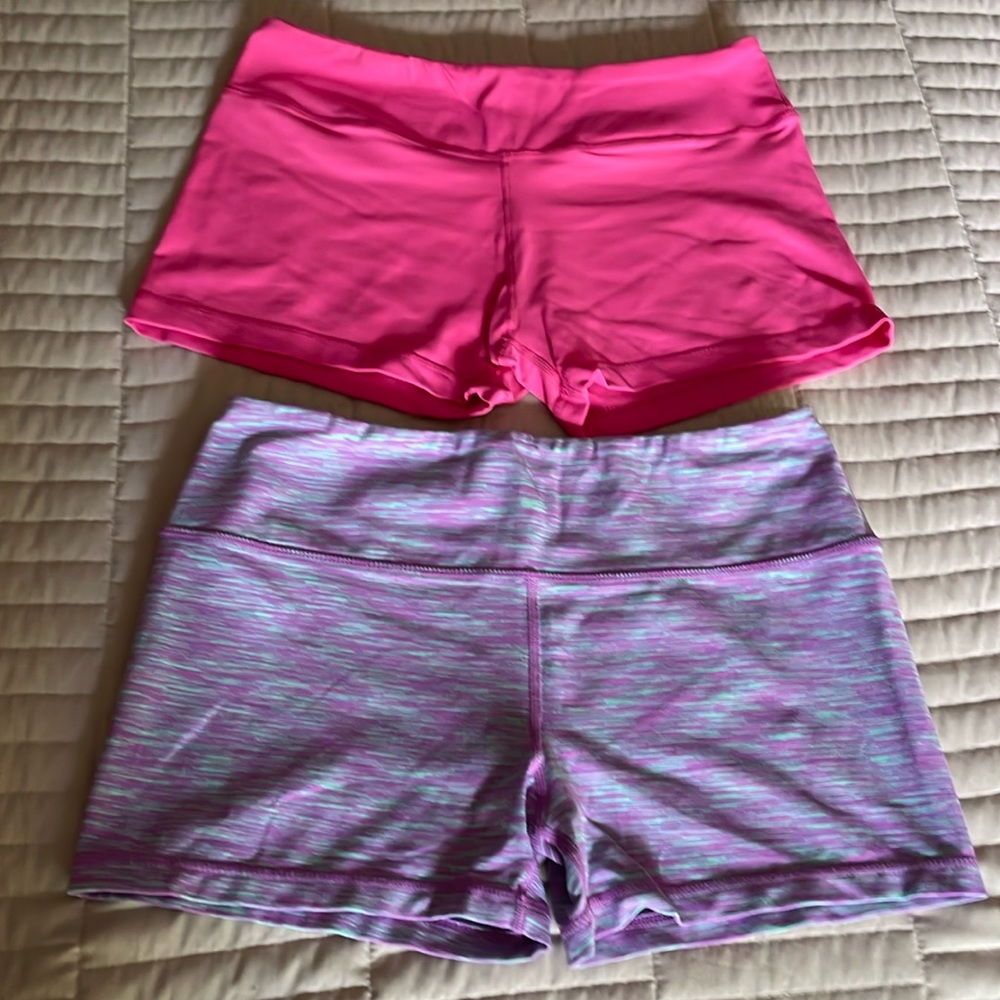 Booty shorts size M